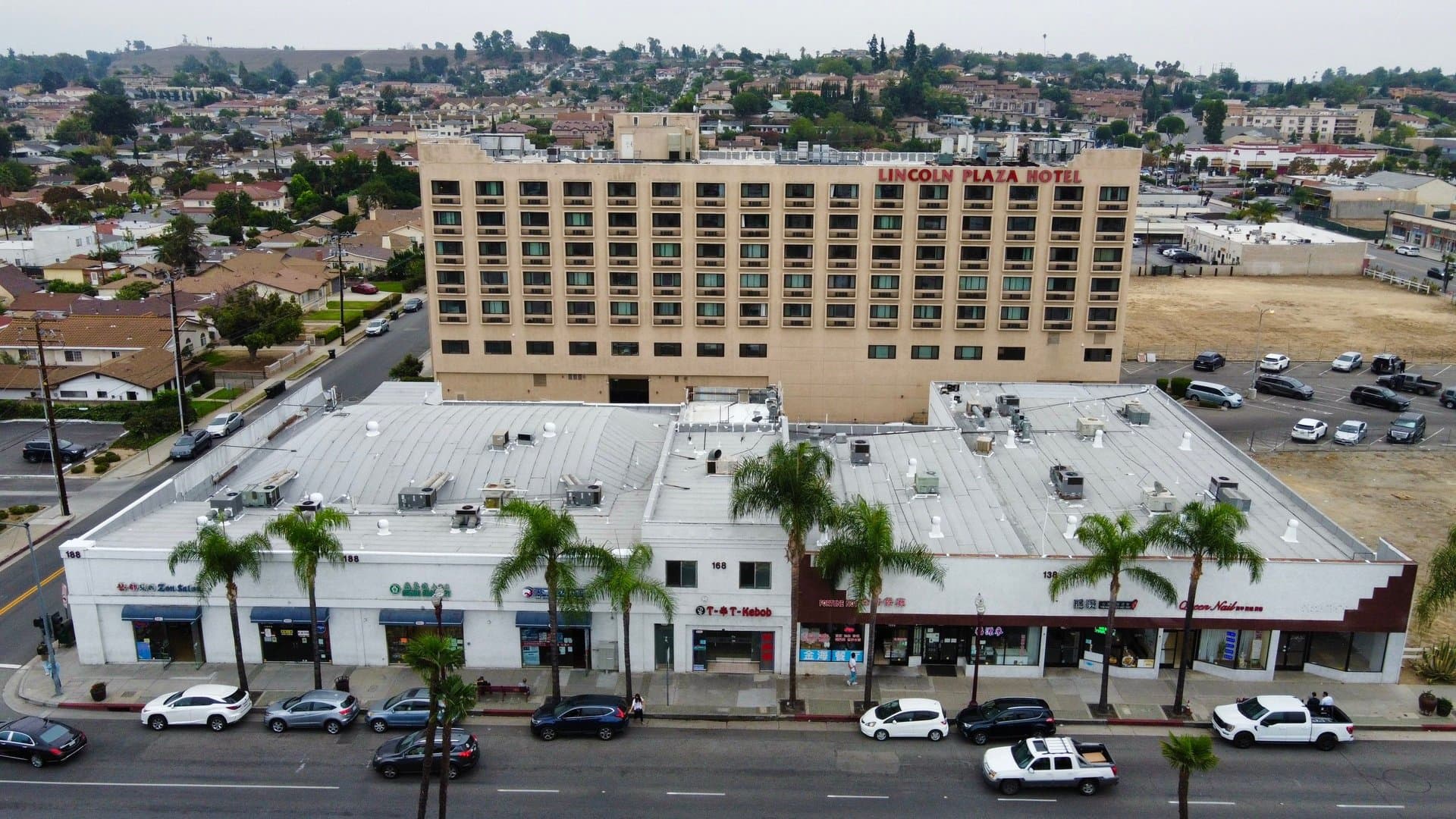 Lincoln Plaza Shopping Center